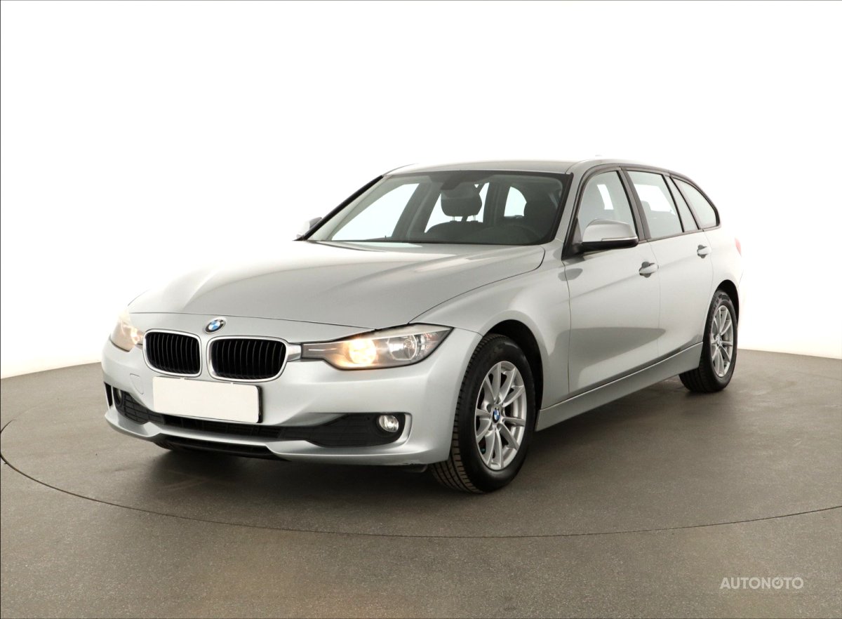 BMW Řada 3, 2013 - pohled č. 3