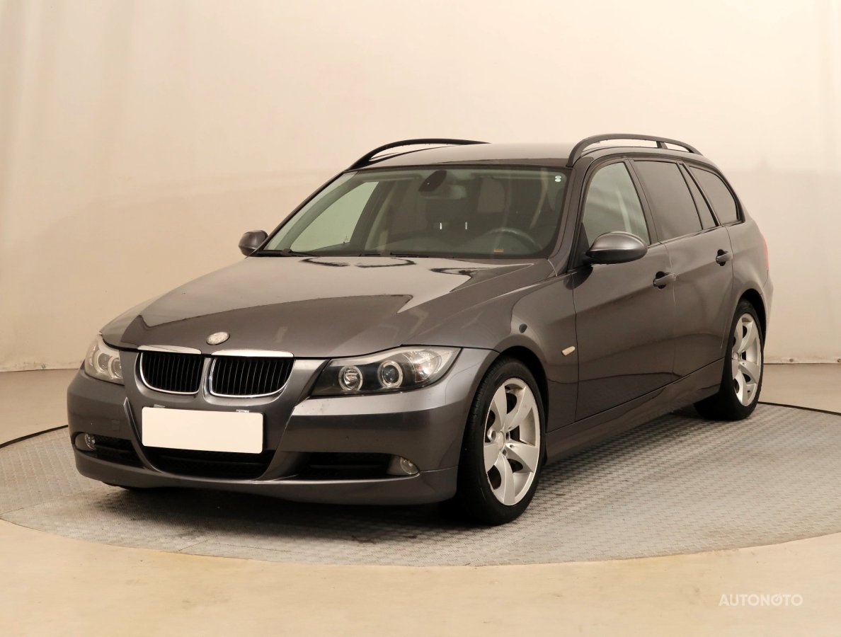 BMW Řada 3, 2008 - pohled č. 3