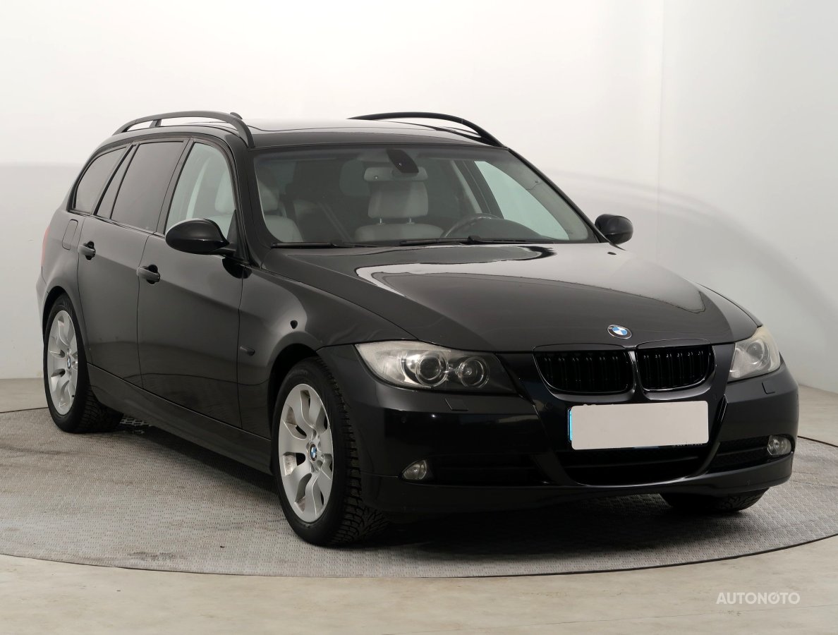 BMW Řada 3, 2008 - pohled č. 1