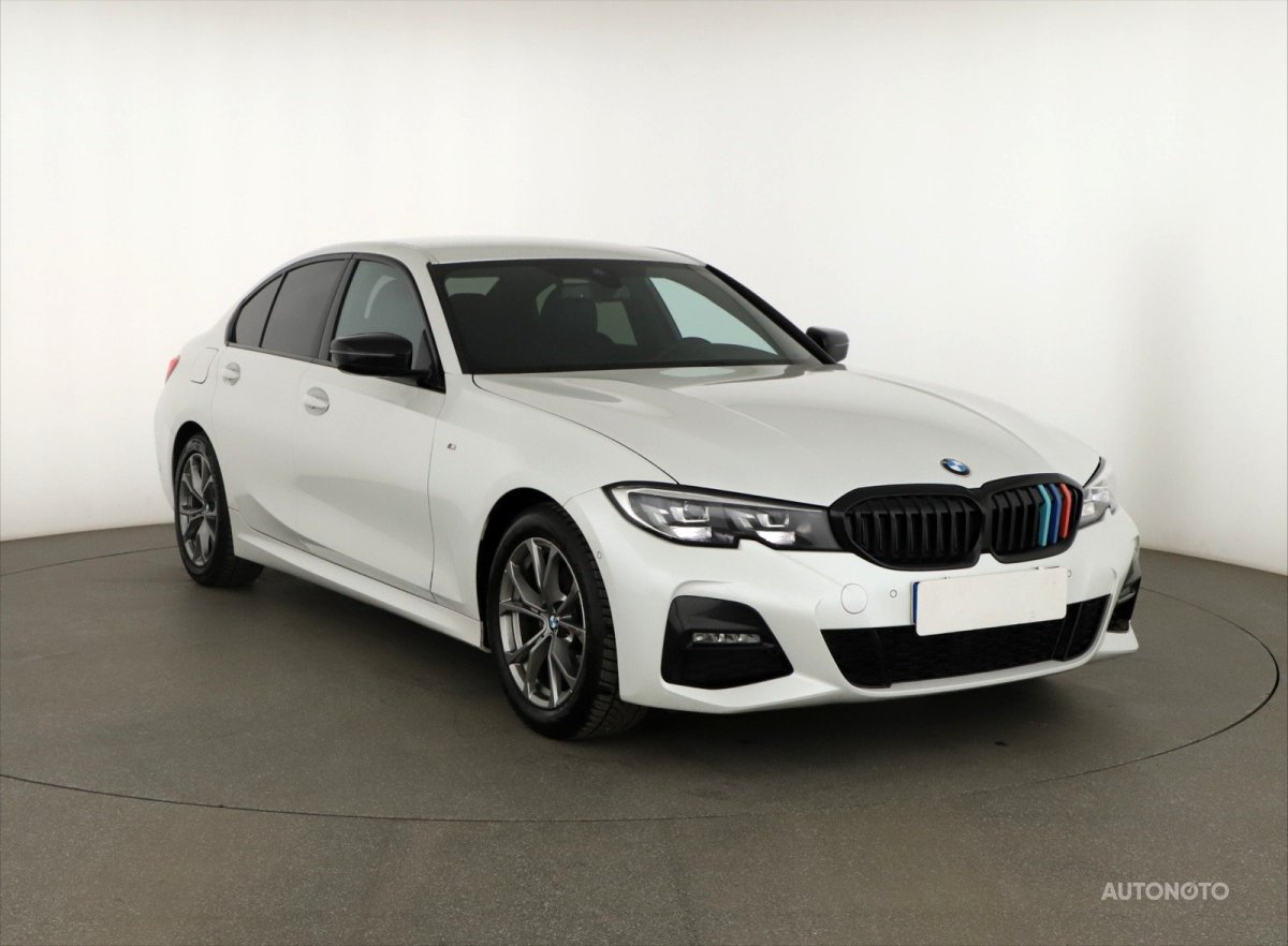 BMW Řada 3, 2022 - celkový pohled