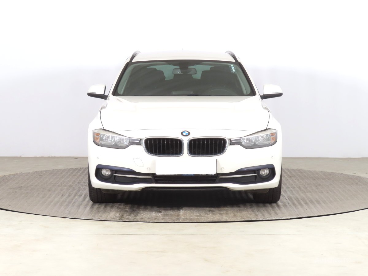 BMW Řada 3, 2017 - pohled č. 2