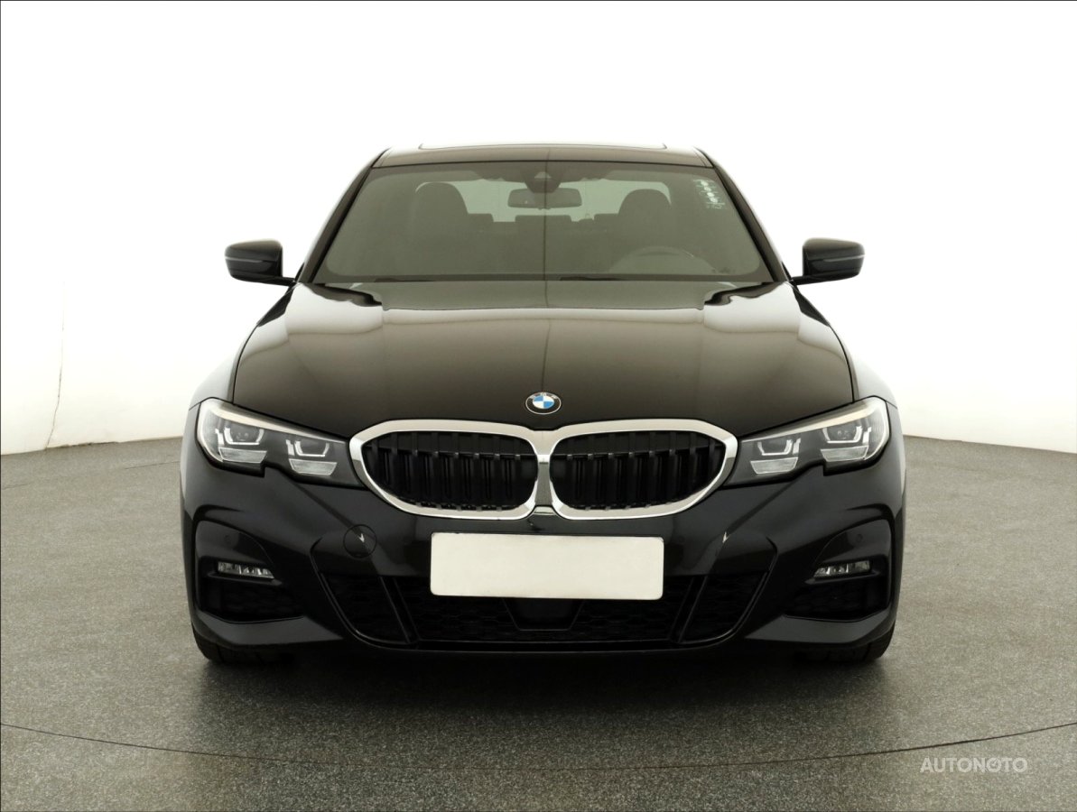 BMW Řada 3, 2021 - pohled č. 2