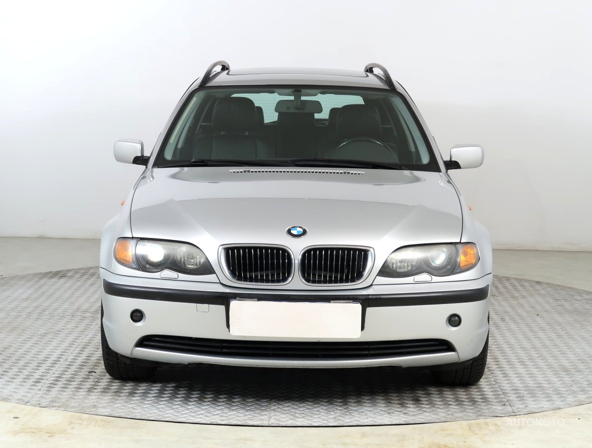 BMW Řada 3, 2001 - pohled č. 2