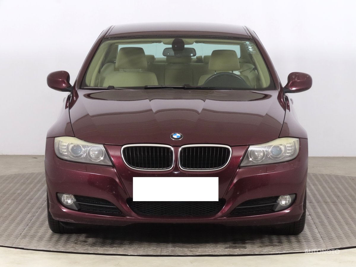 BMW Řada 3, 2008 - pohled č. 2