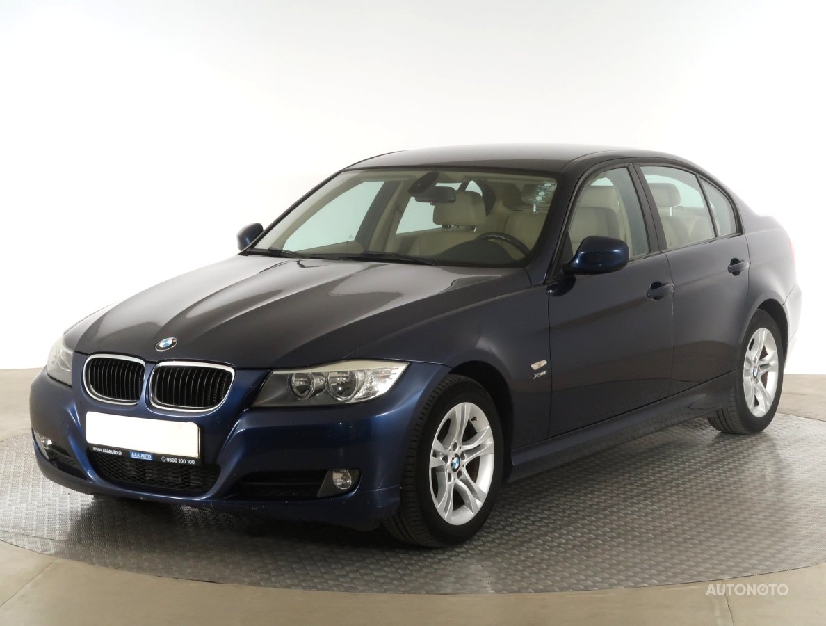 BMW Řada 3, 2010 - pohled č. 3