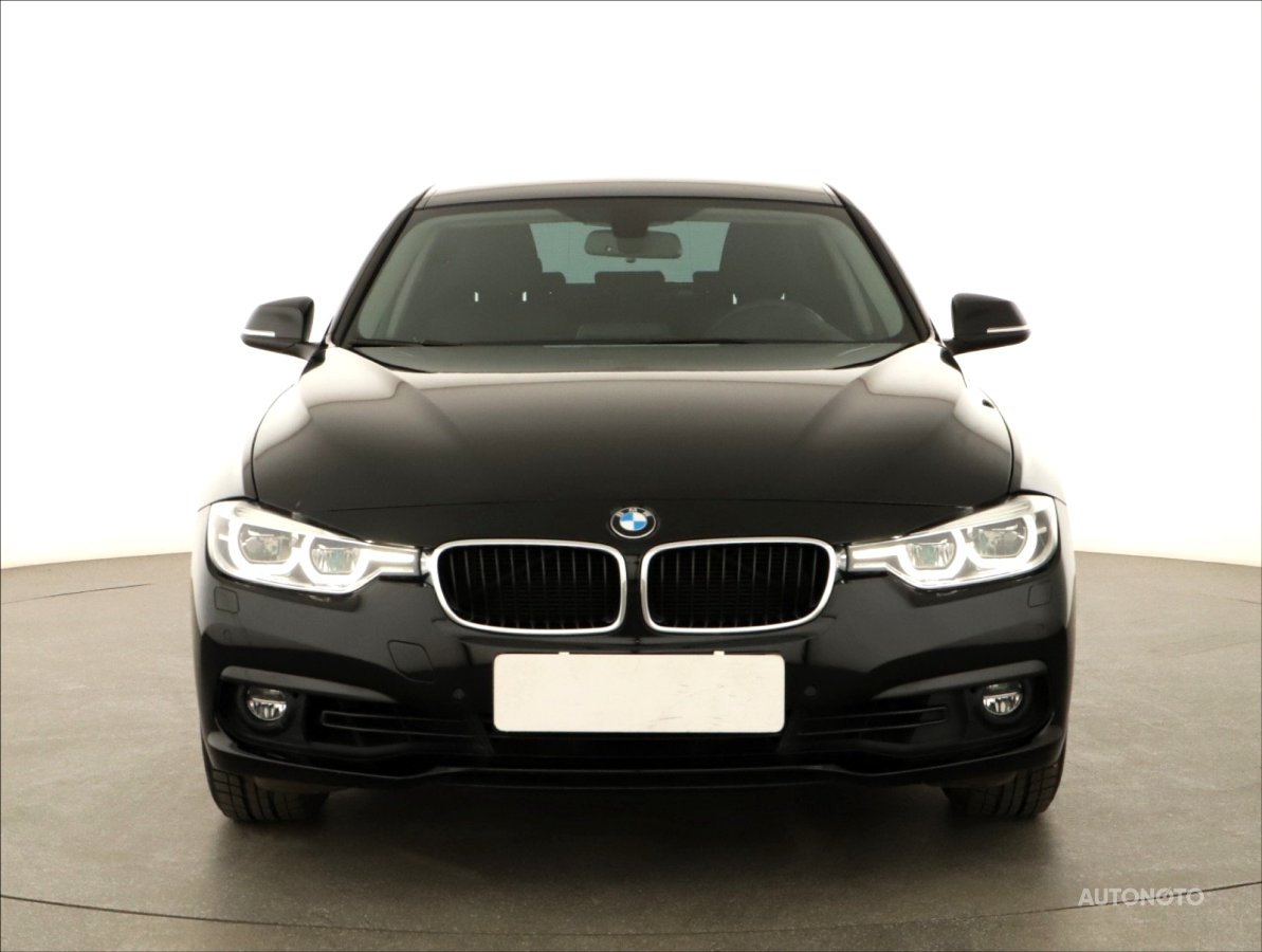 BMW Řada 3, 2017 - pohled č. 2