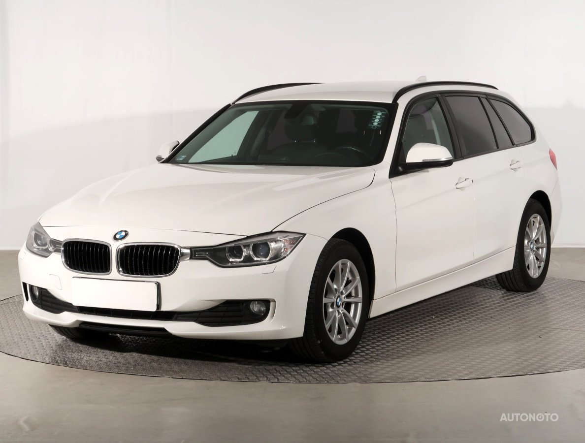 BMW Řada 3, 2013 - pohled č. 3