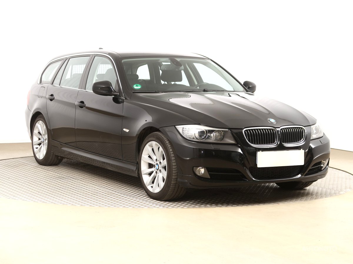 BMW Řada 3, 2009 - pohled č. 1