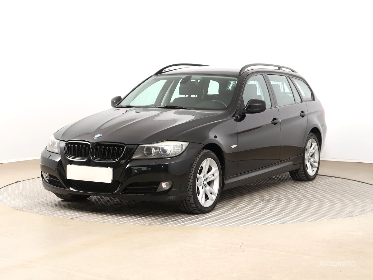 BMW Řada 3, 2010 - pohled č. 3