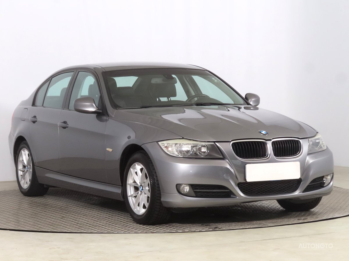 BMW Řada 3, 2011 - celkový pohled