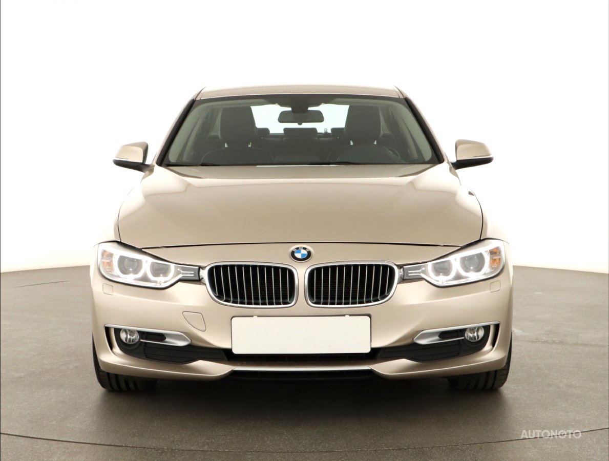 BMW Řada 3, 2014 - pohled č. 2