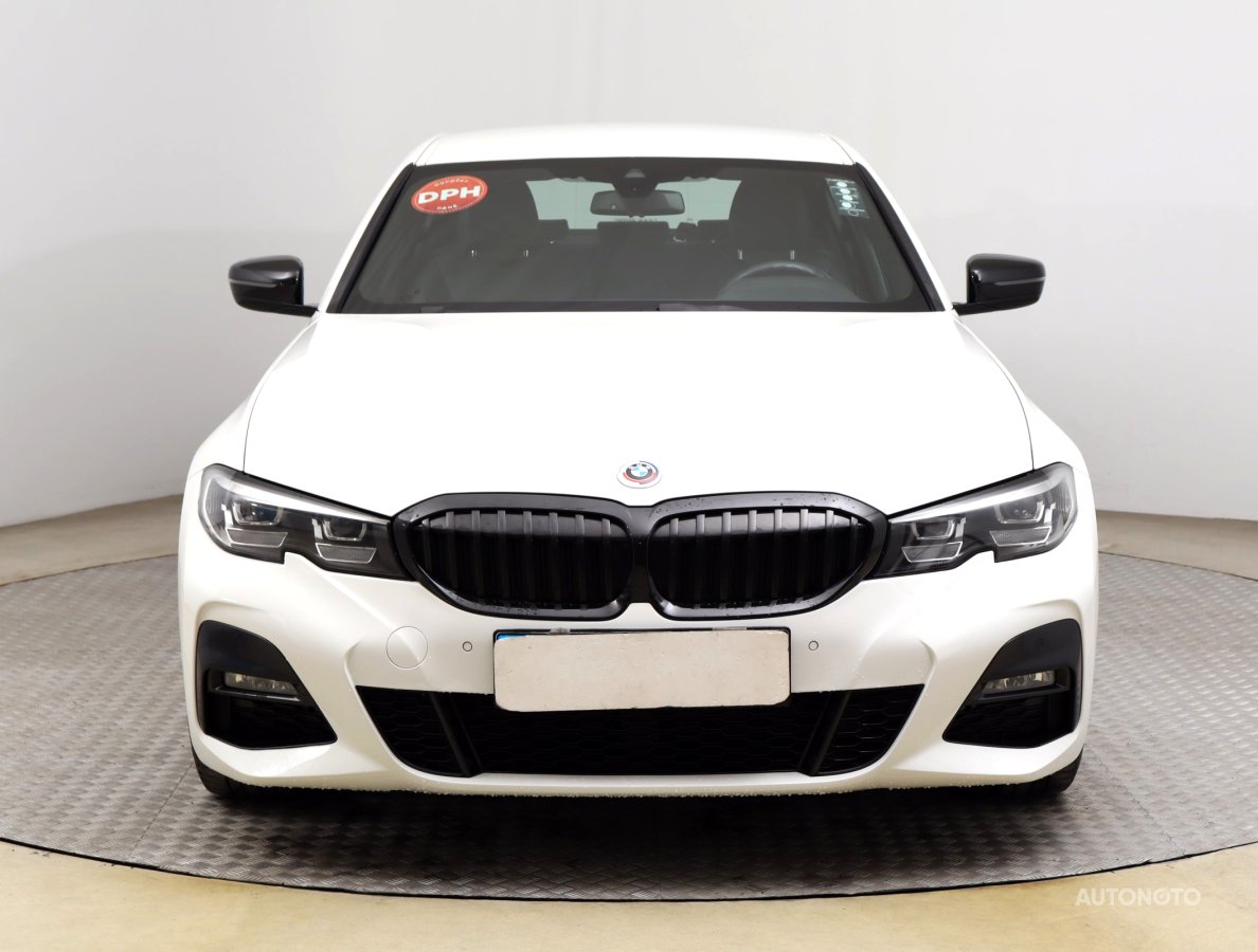 BMW Řada 3, 2022 - pohled č. 2