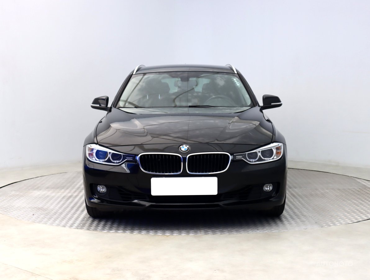 BMW Řada 3, 2014 - pohled č. 2