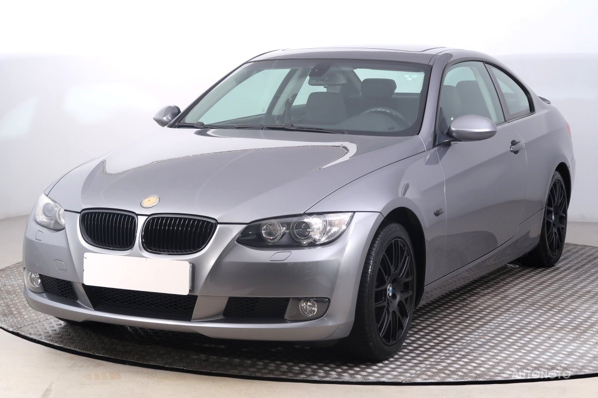 BMW Řada 3, 2007 - pohled č. 3