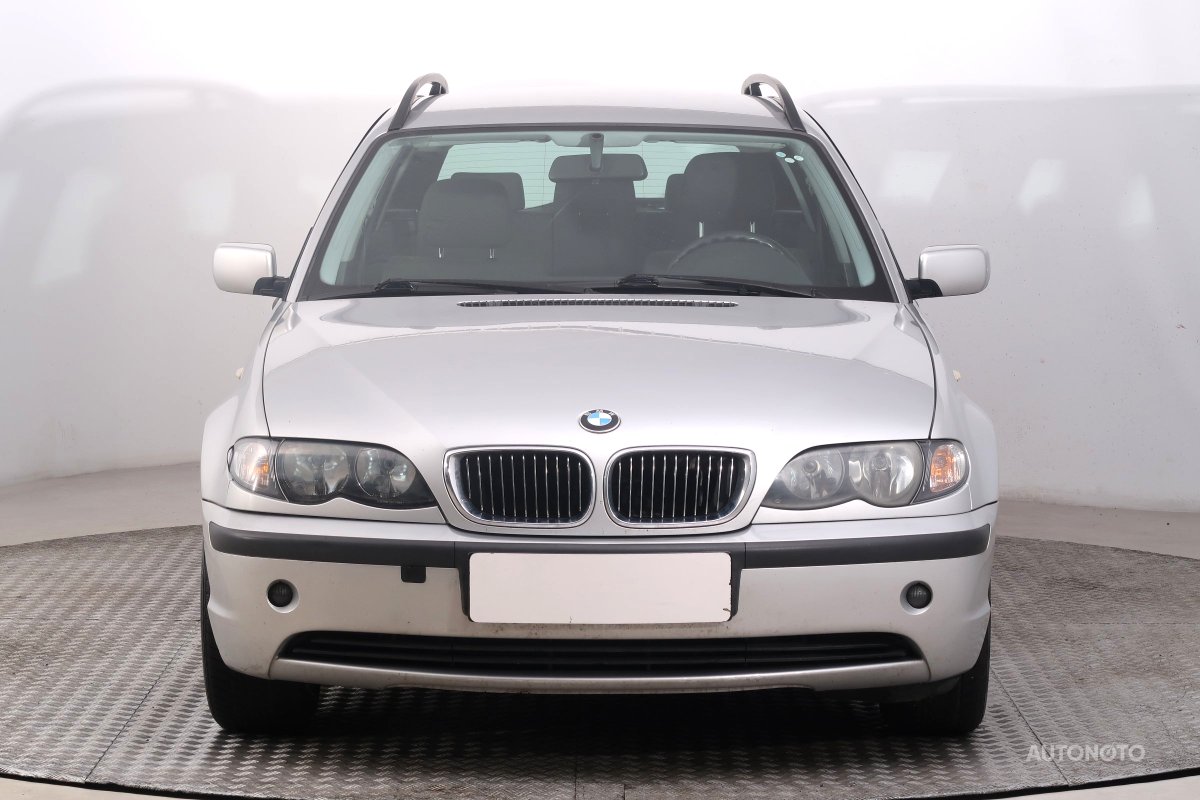 BMW Řada 3, 2001 - pohled č. 2