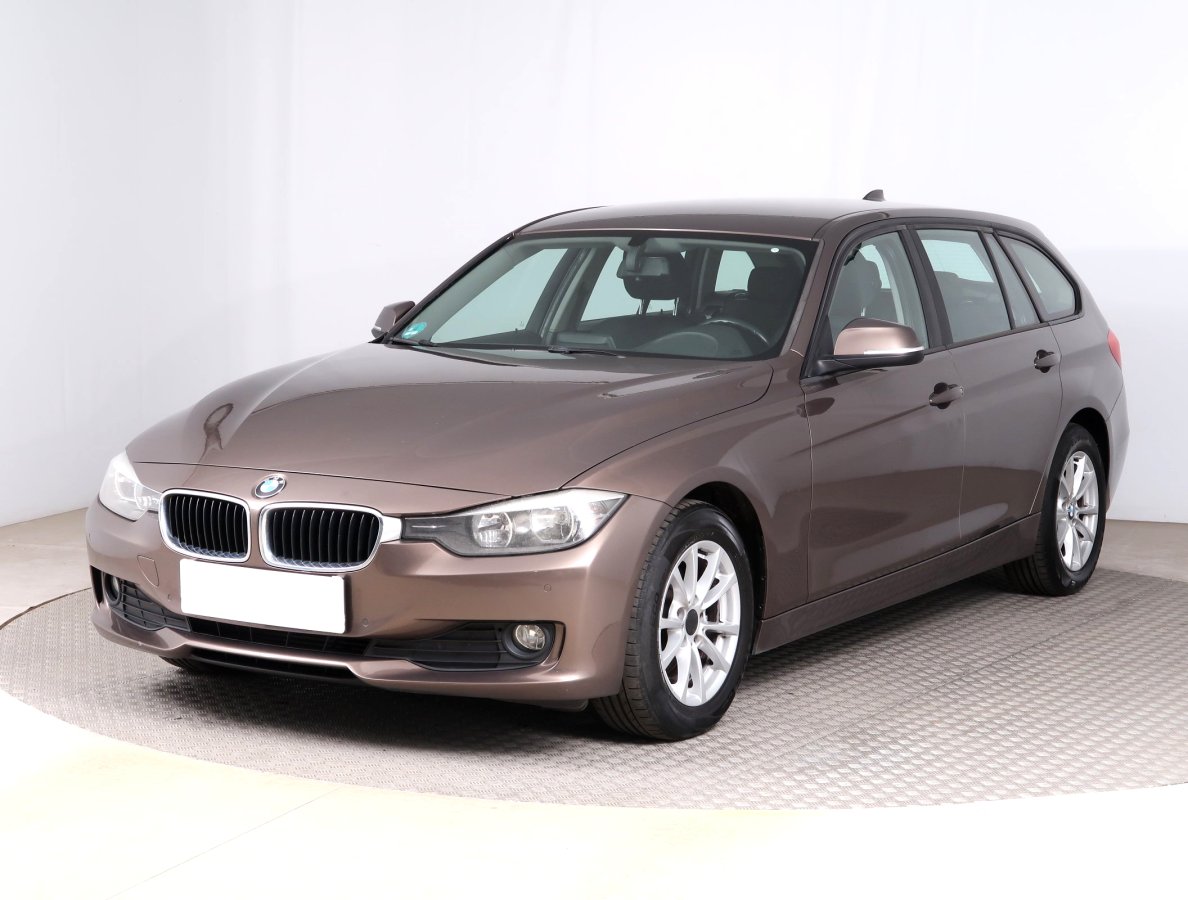 BMW Řada 3, 2013 - pohled č. 3