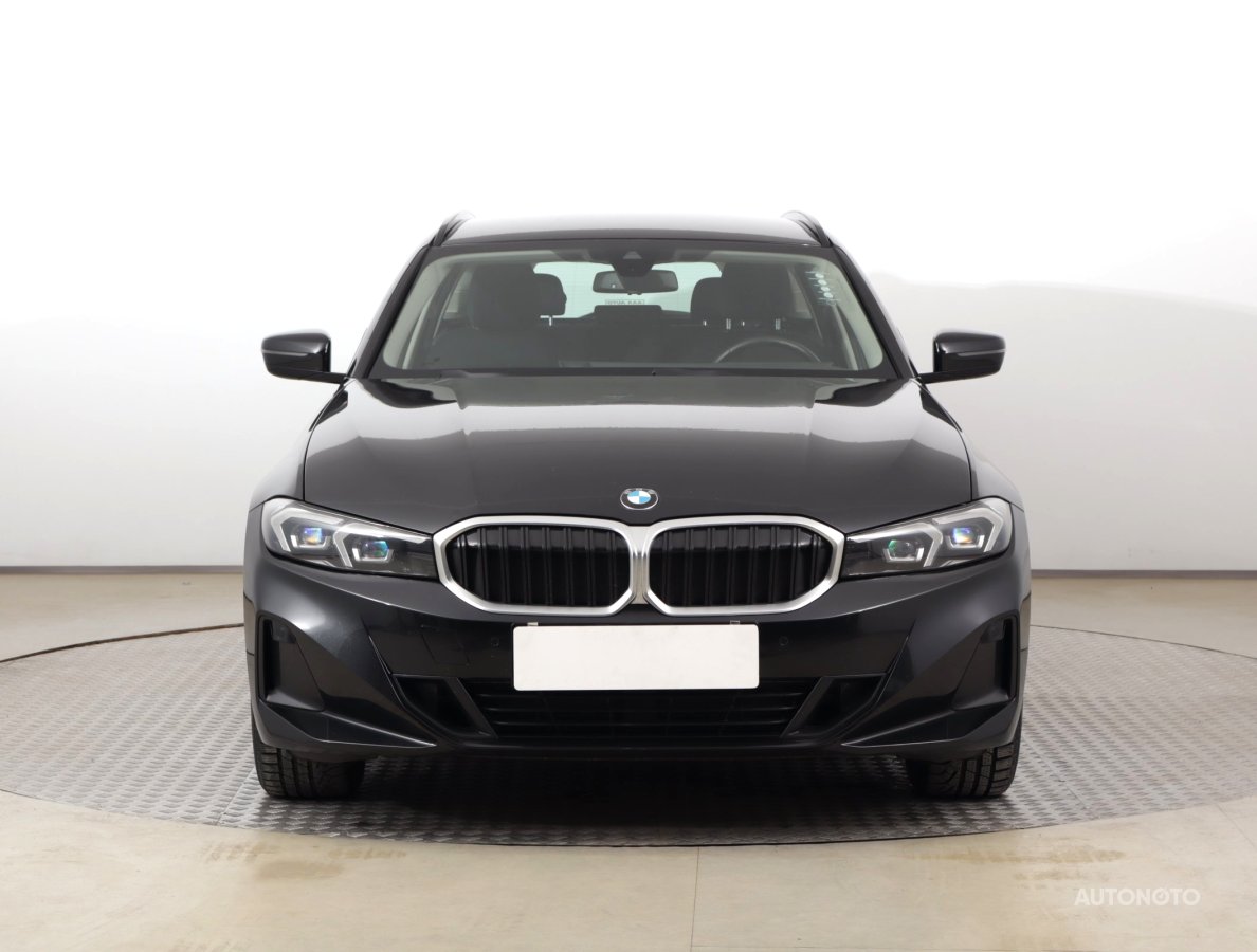 BMW Řada 3, 2022 - pohled č. 2