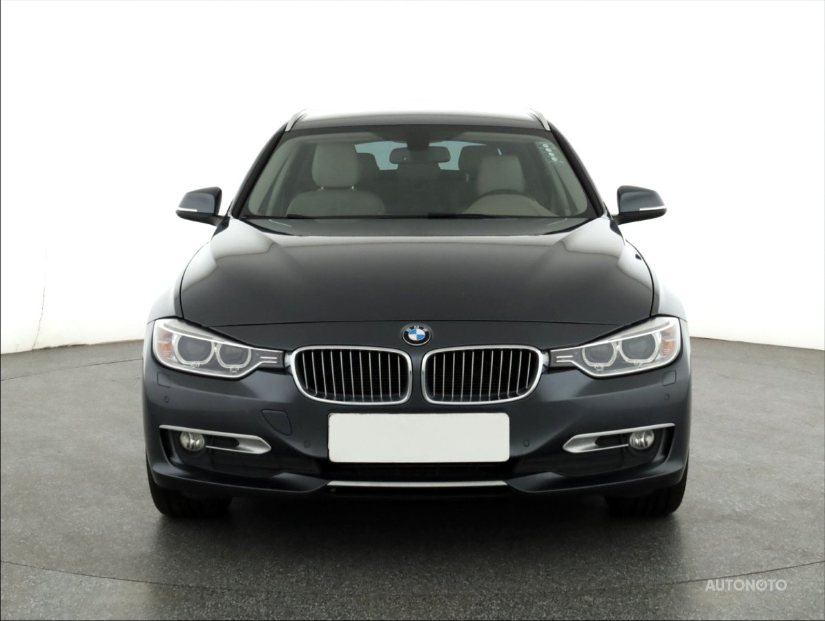 BMW Řada 3, 2013 - pohled č. 2