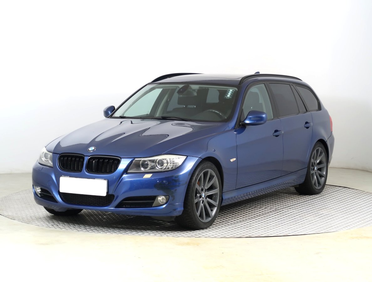 BMW Řada 3, 2010 - pohled č. 3