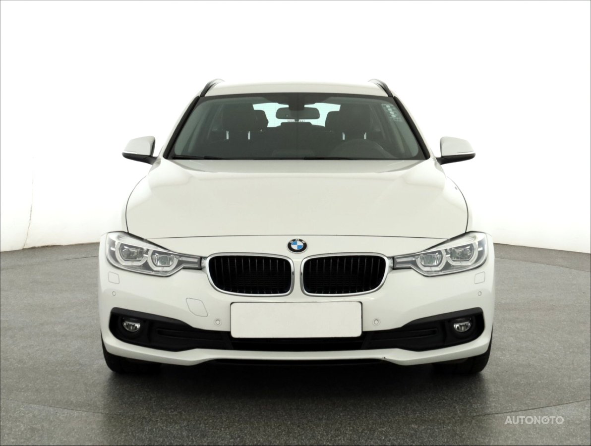 BMW Řada 3, 2018 - pohled č. 2