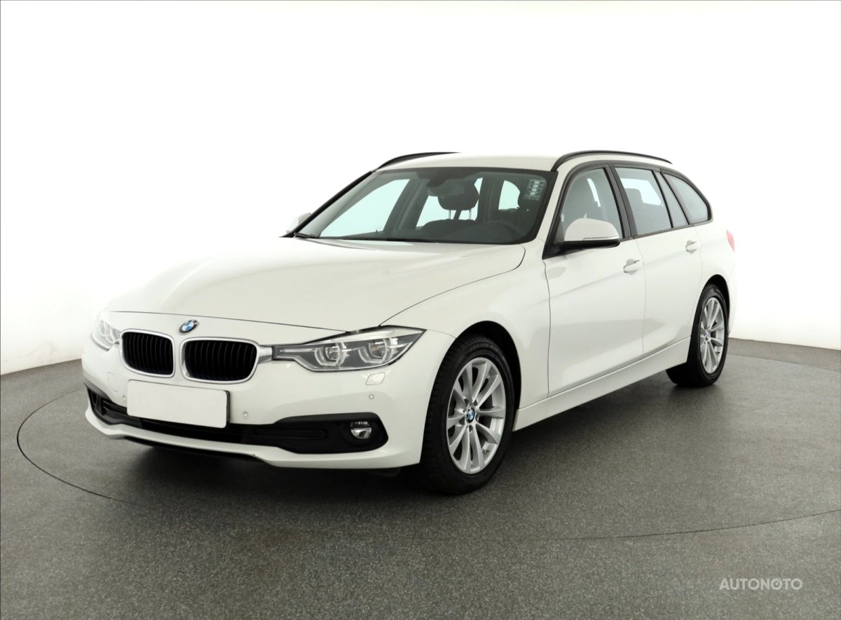 BMW Řada 3, 2018 - pohled č. 3