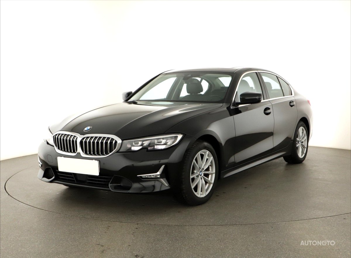 BMW Řada 3, 2021 - pohled č. 3