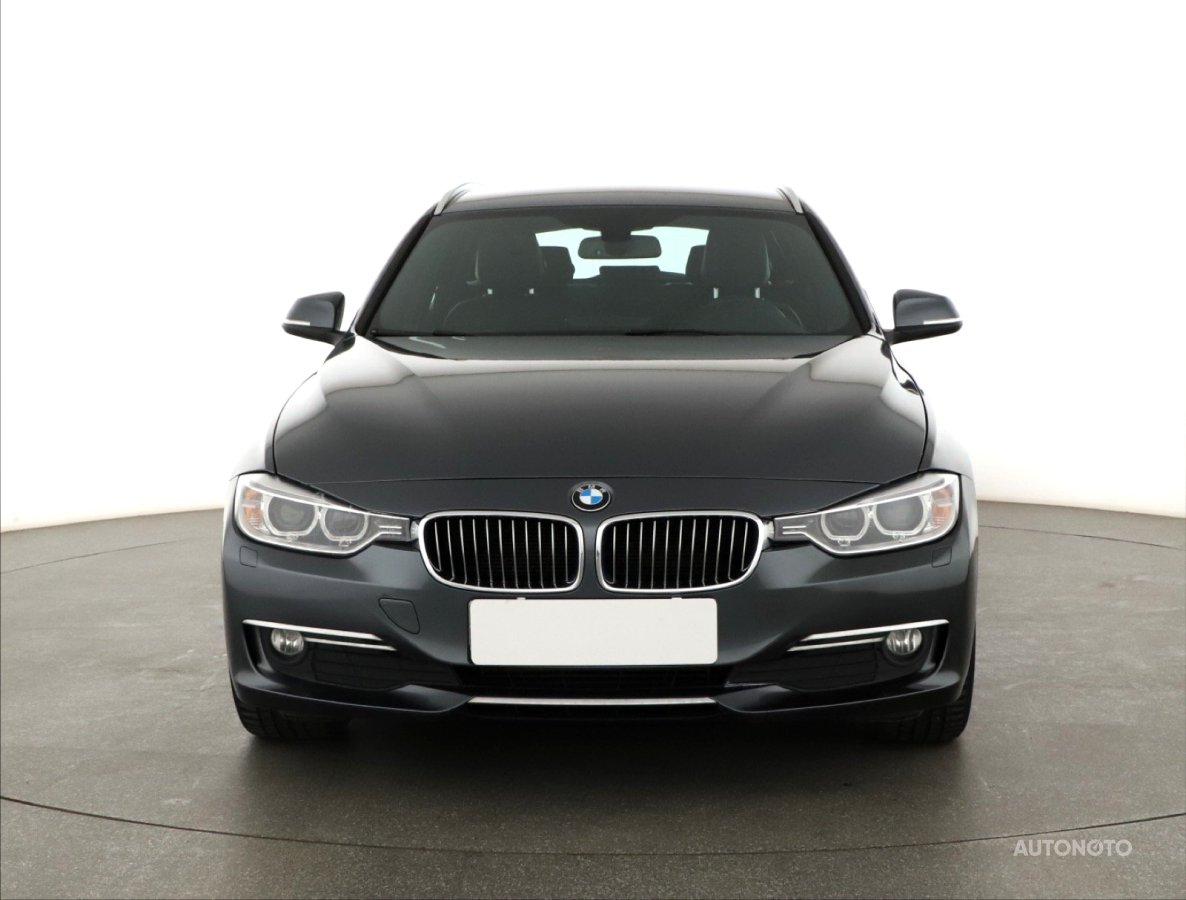 BMW Řada 3, 2013 - pohled č. 2