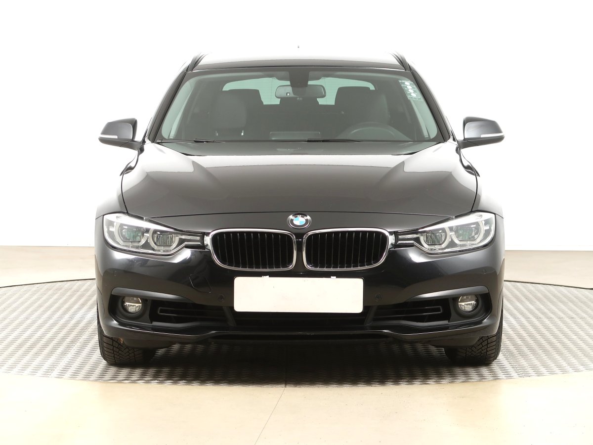 BMW Řada 3, 2019 - pohled č. 2