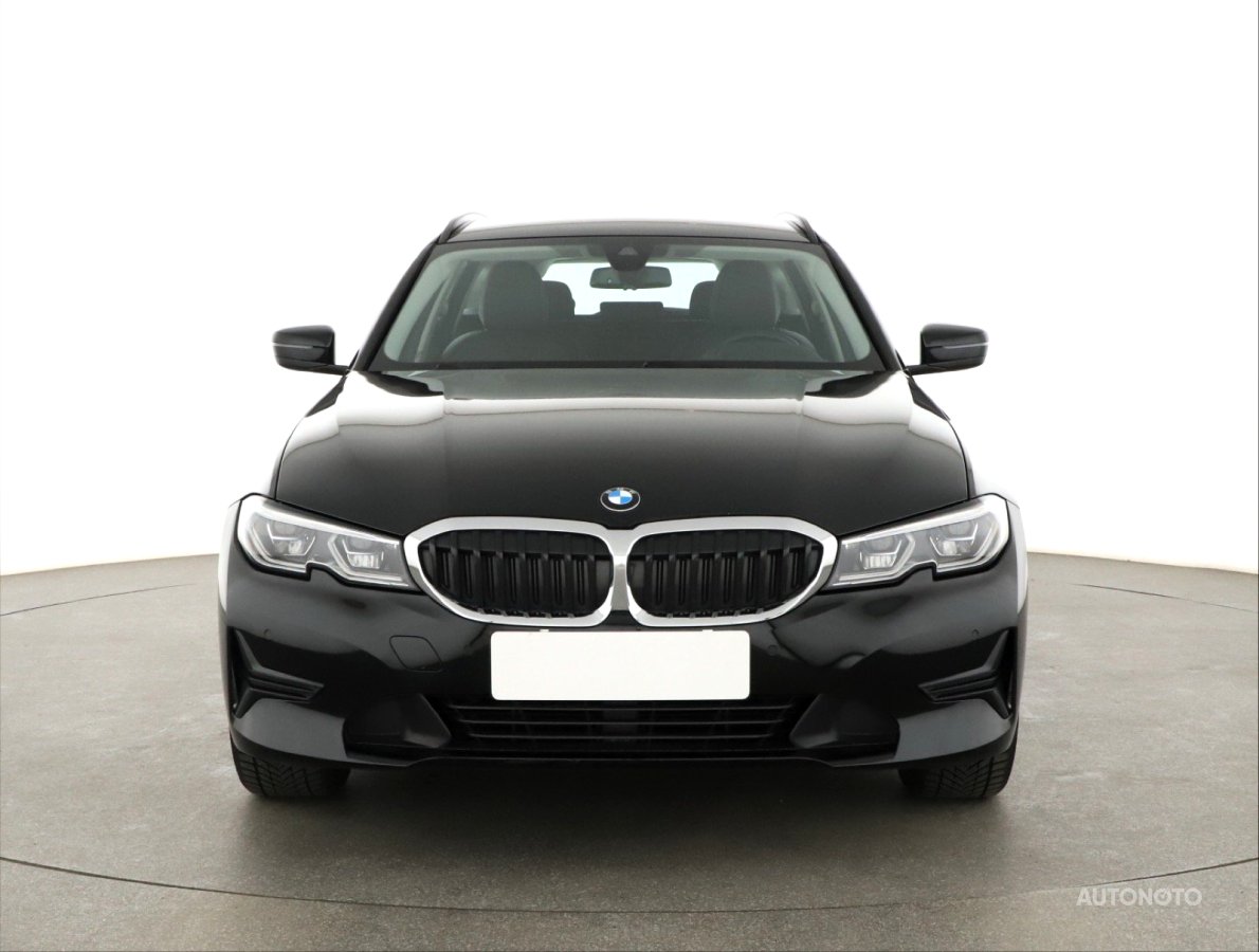BMW Řada 3, 2021 - pohled č. 2