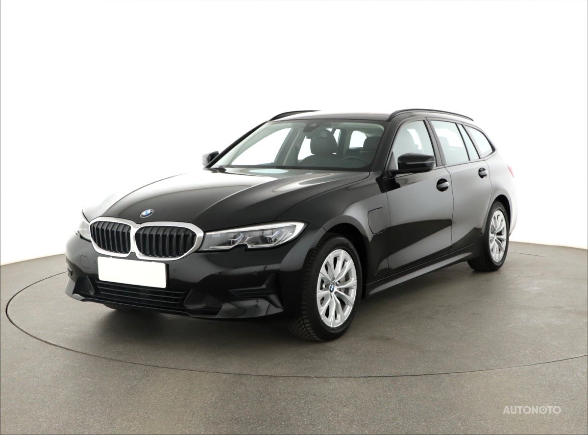 BMW Řada 3, 2021 - pohled č. 3