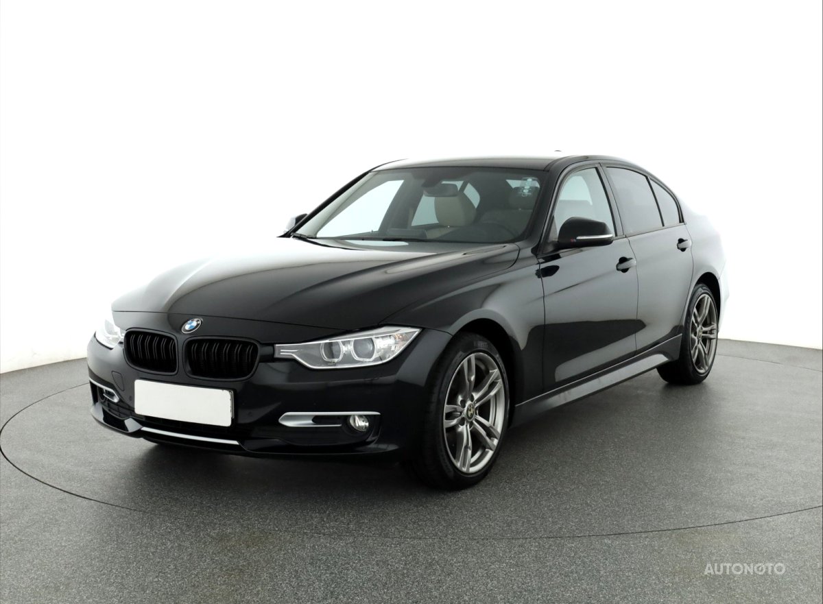 BMW Řada 3, 2013 - pohled č. 3