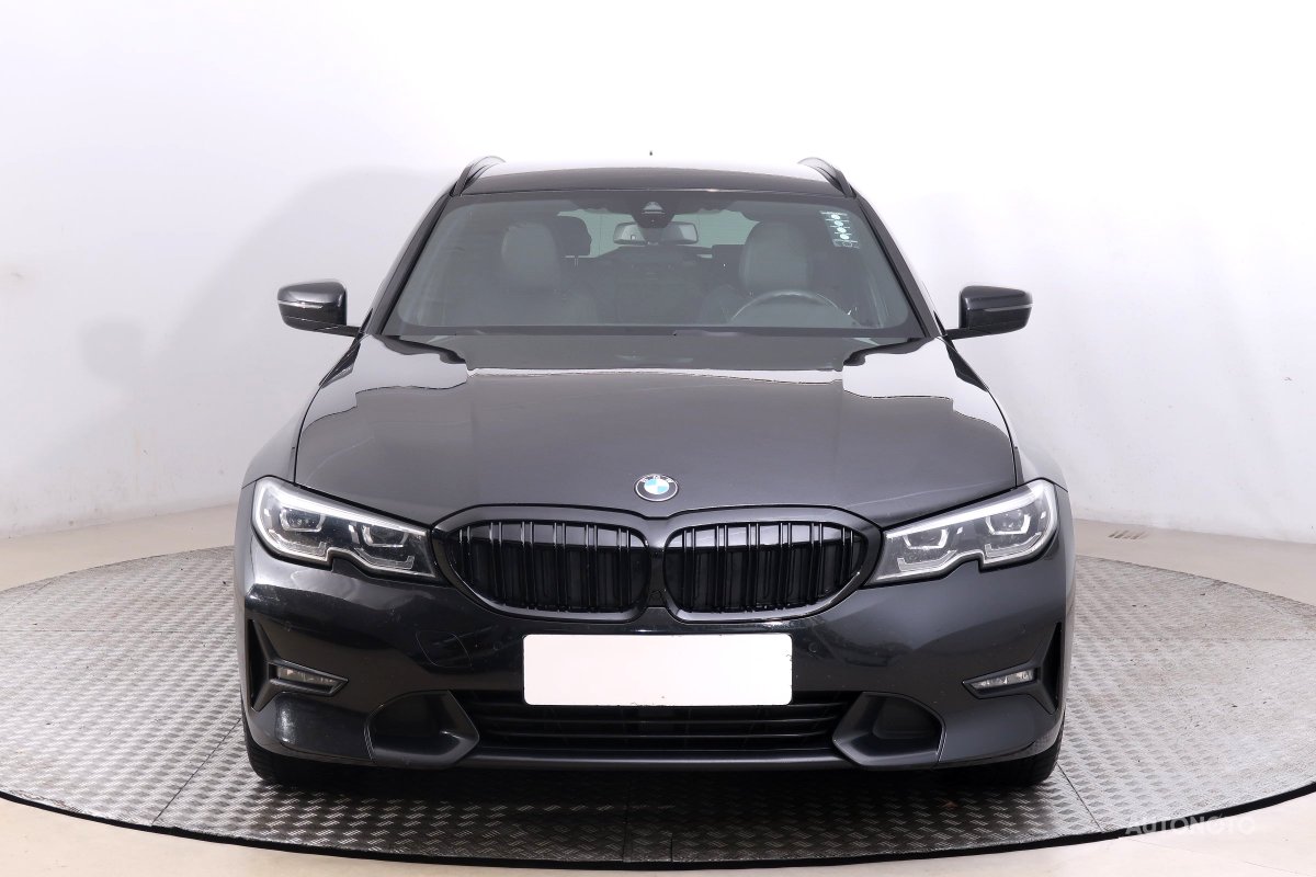BMW Řada 3, 2021 - pohled č. 2