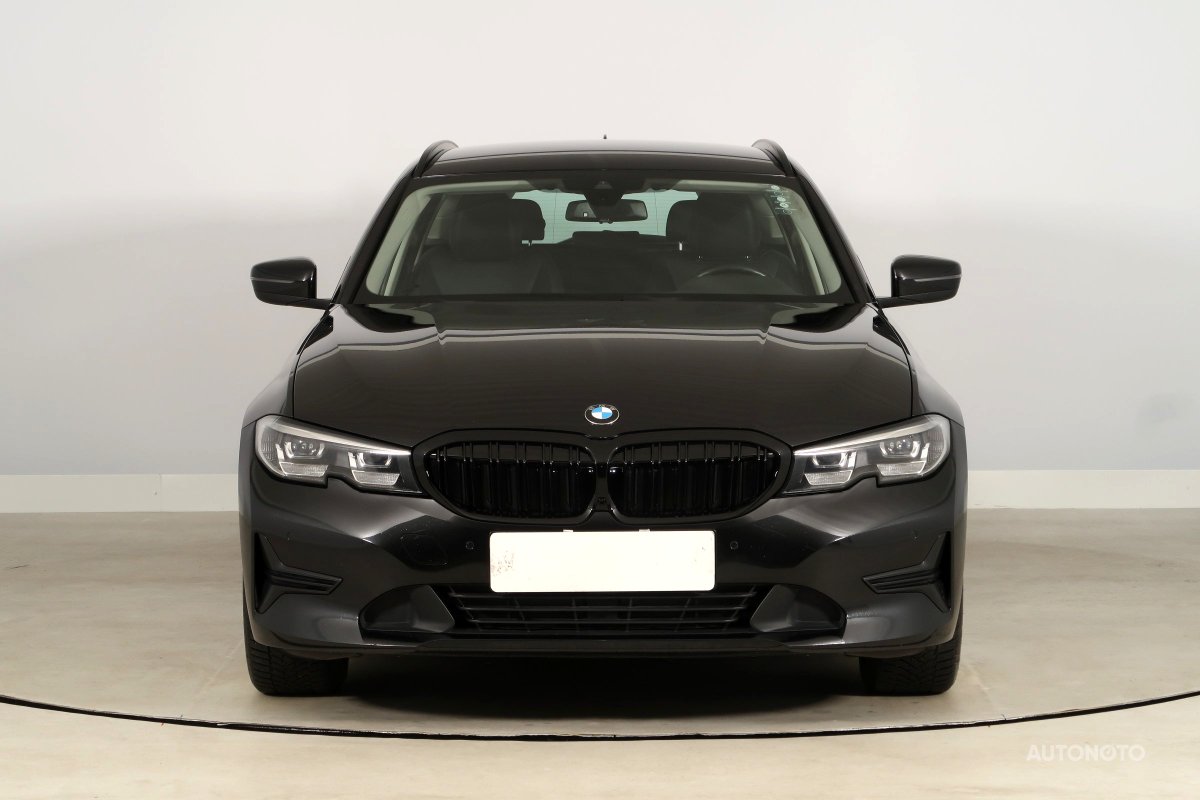BMW Řada 3, 2021 - pohled č. 2
