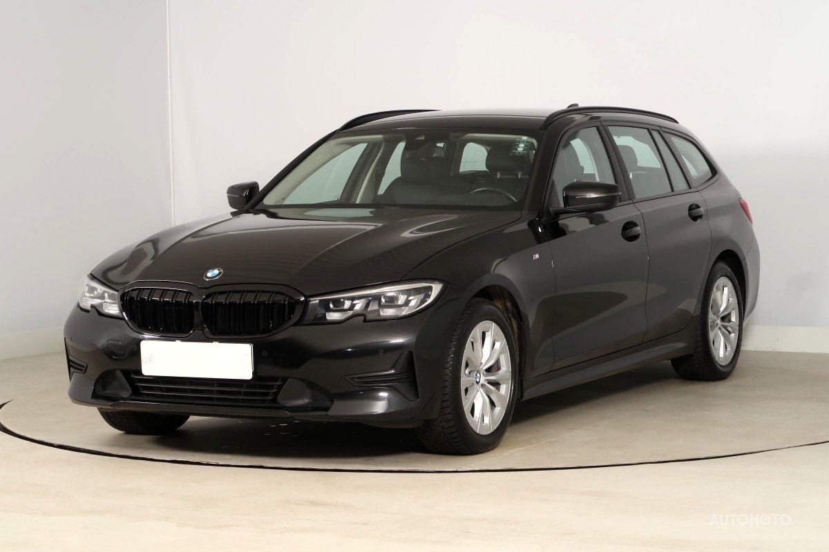 BMW Řada 3, 2021 - pohled č. 3