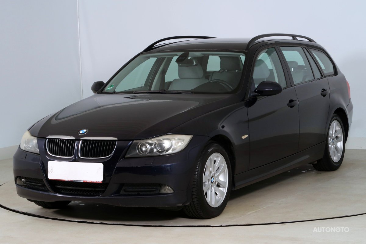 BMW Řada 3, 2008 - pohled č. 3