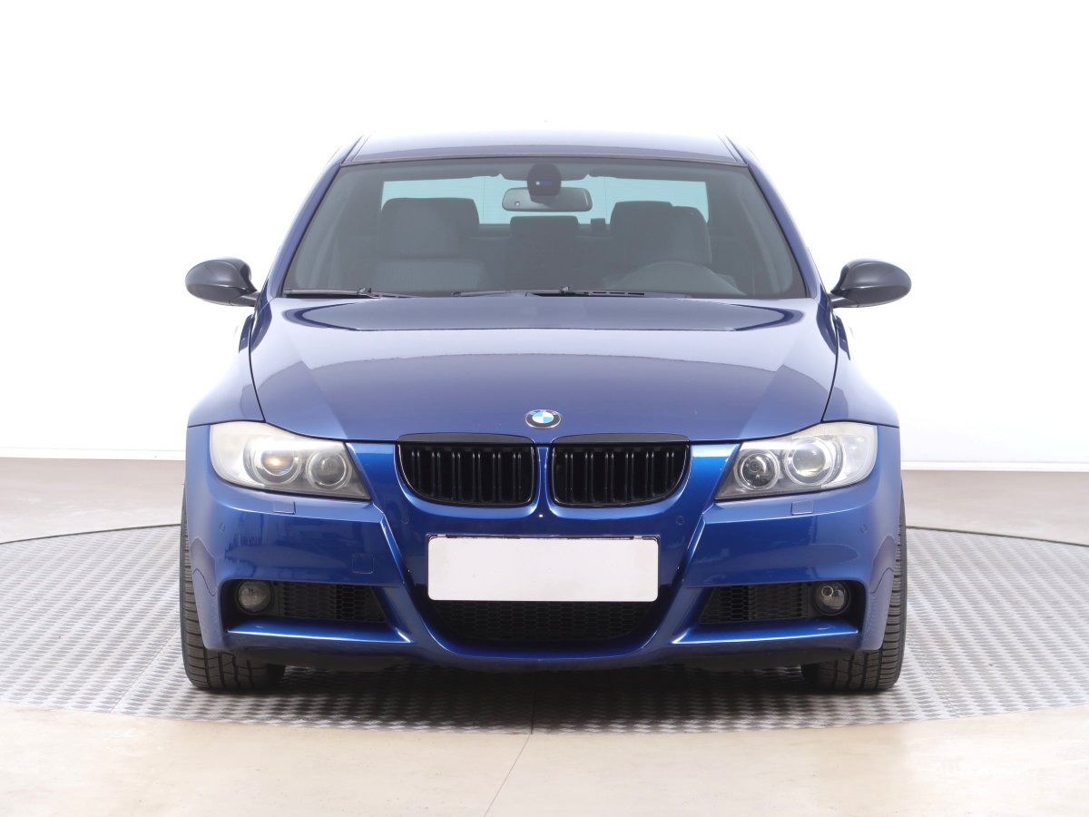 BMW Řada 3, 2006 - pohled č. 2