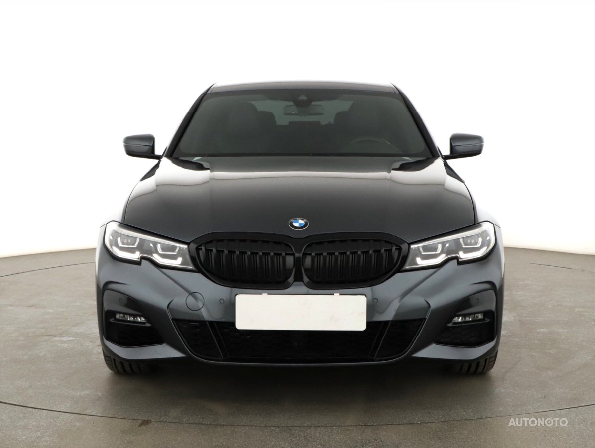 BMW Řada 3, 2021 - pohled č. 2