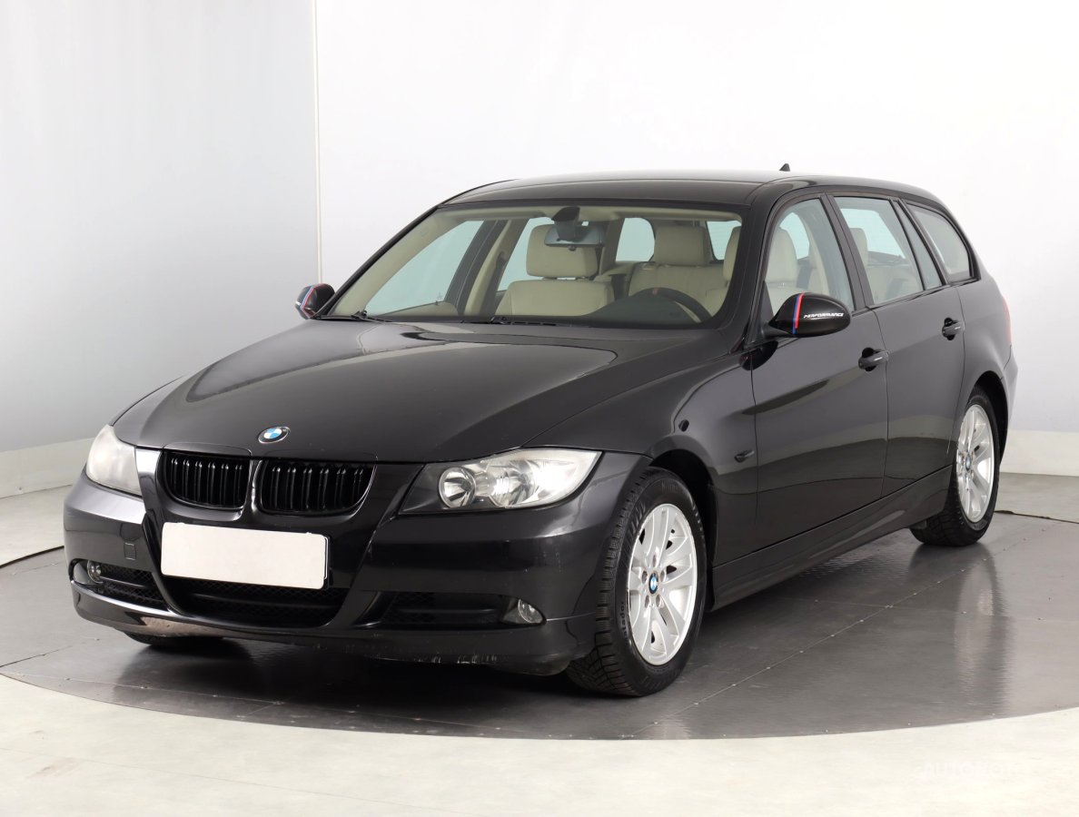 BMW Řada 3, 2007 - pohled č. 3