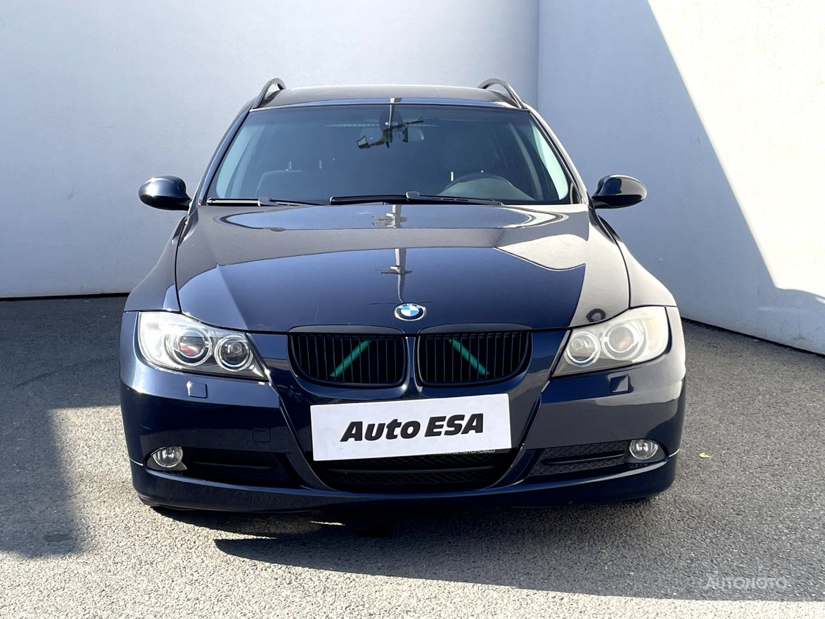 BMW Řada 3, 2007 - pohled č. 2