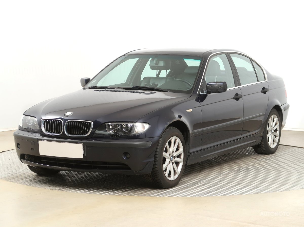 BMW Řada 3, 2003 - pohled č. 3