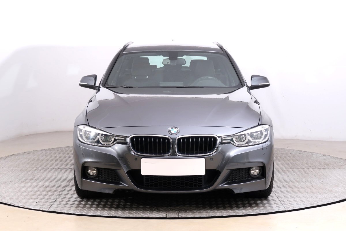 BMW Řada 3, 2018 - pohled č. 2