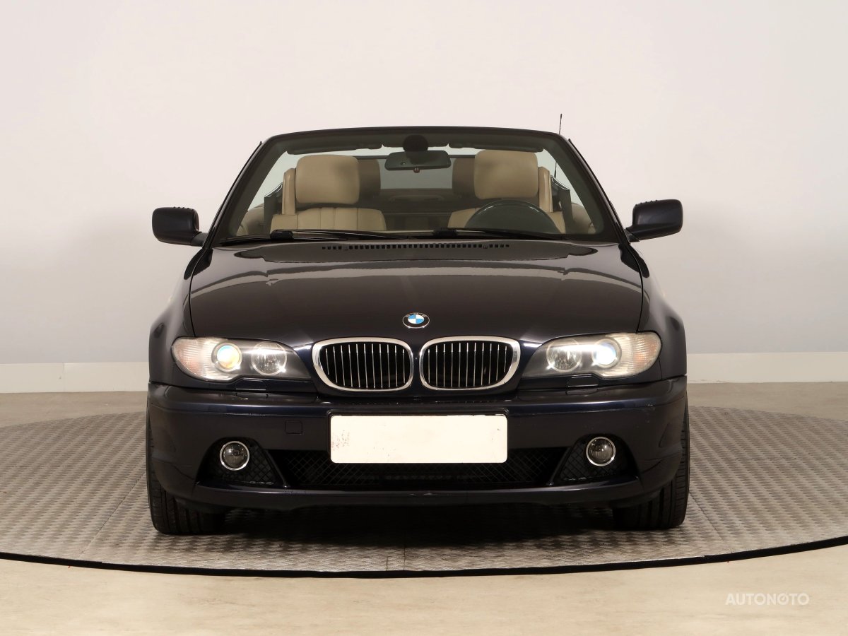 BMW Řada 3, 2006 - pohled č. 2