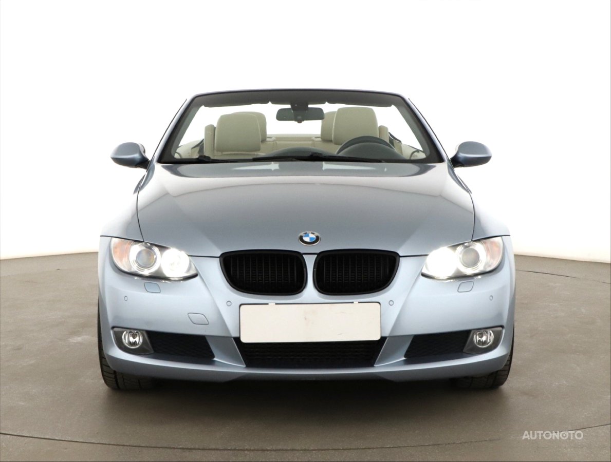 BMW Řada 3, 2009 - pohled č. 2