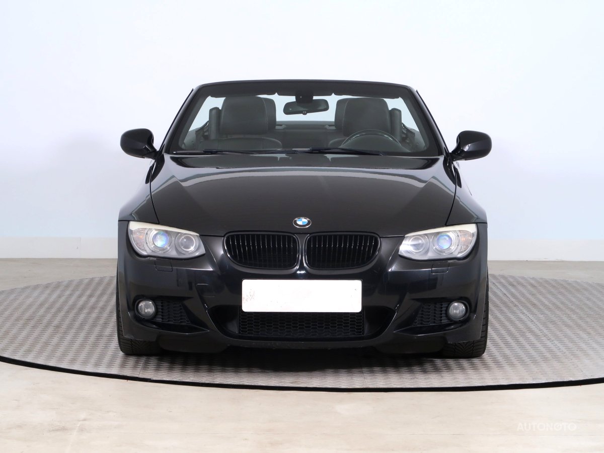 BMW Řada 3, 2010 - pohled č. 2