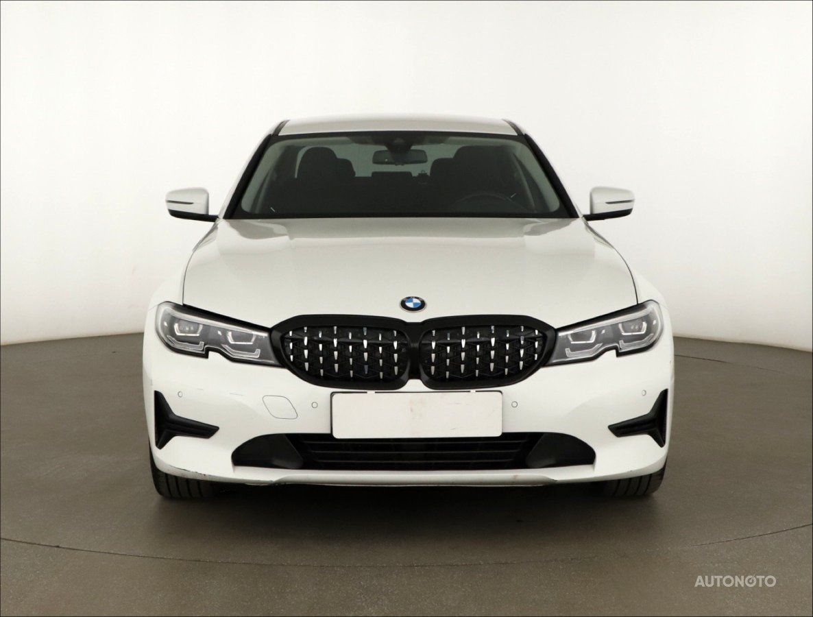 BMW Řada 3, 2019 - pohled č. 2