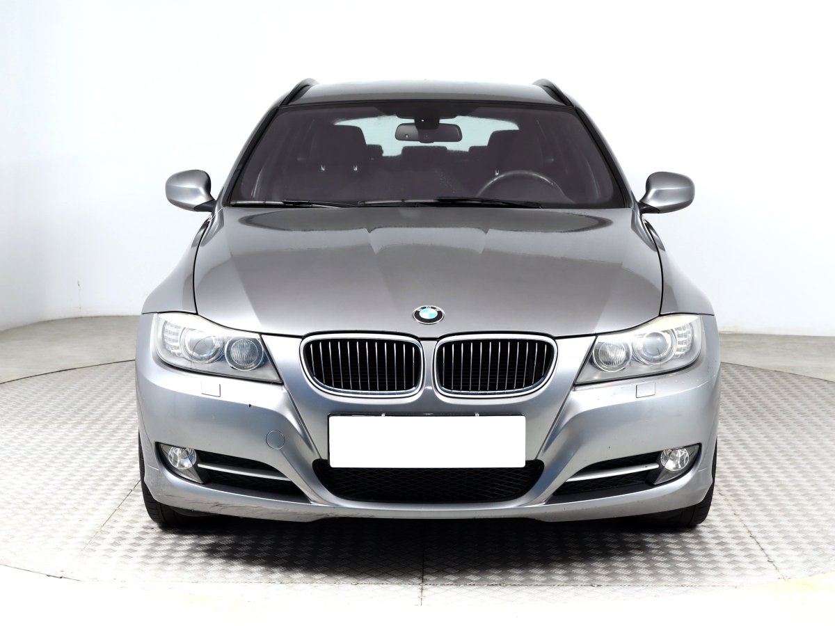 BMW Řada 3, 2010 - pohled č. 2