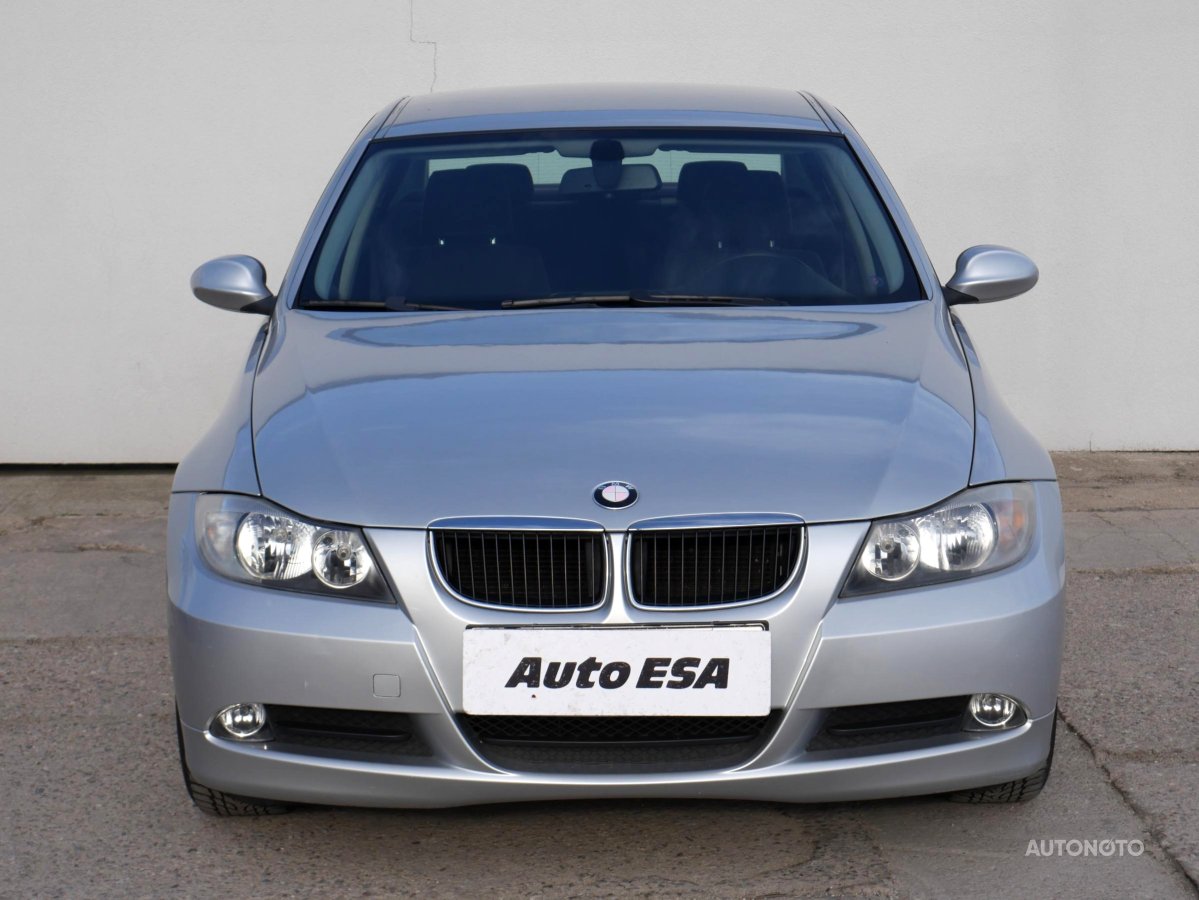 BMW Řada 3, 2005 - pohled č. 2