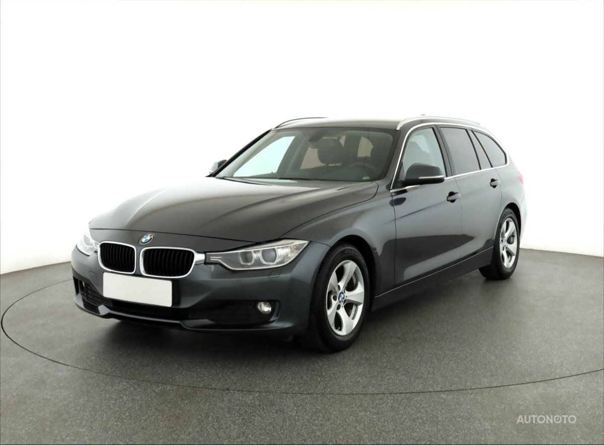 BMW Řada 3, 2013 - pohled č. 3