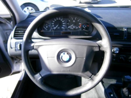 BMW Řada 3, 2002 - pohled č. 6