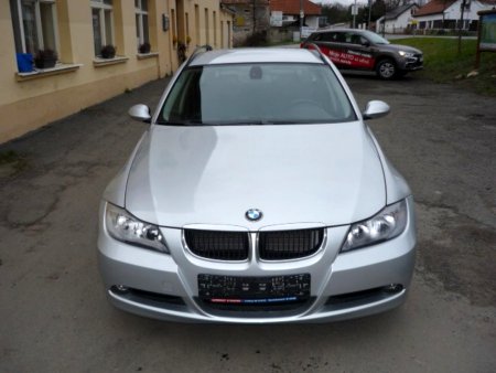 BMW Řada 3, 2007 - pohled č. 3